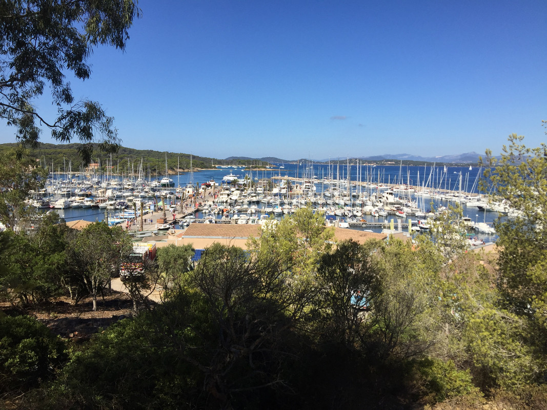 E9BE9332-91E0-4308-BFD8-53C1EF58865D