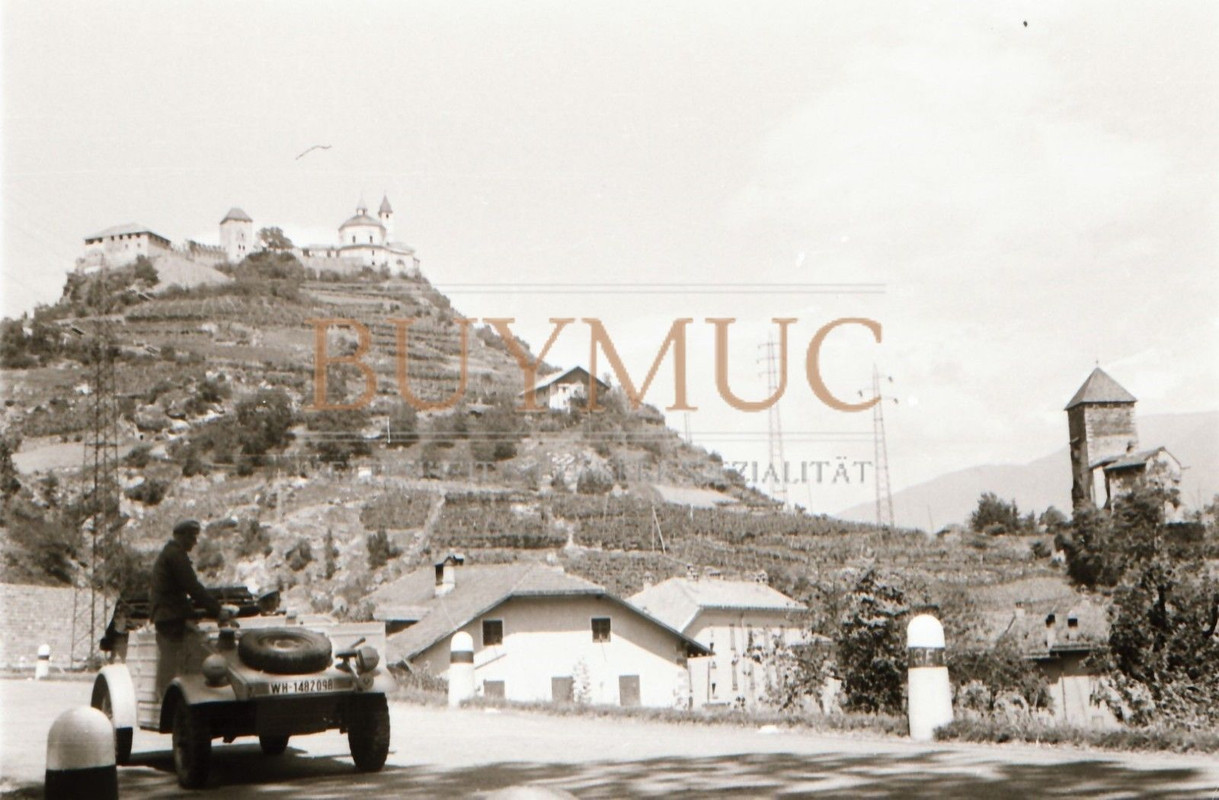 Wehrmacht Soldaten in Italien Militärfahrzeug Panzer Abtl115