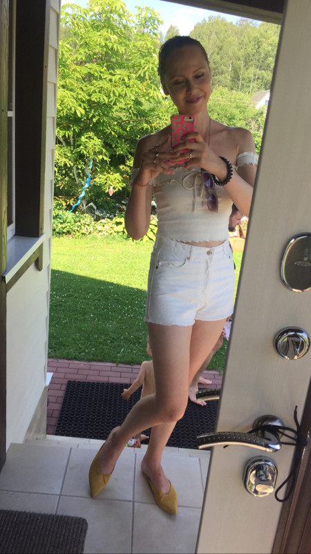 7422ABE1-6DEC-420B-9C9D-E6EBE52D099A