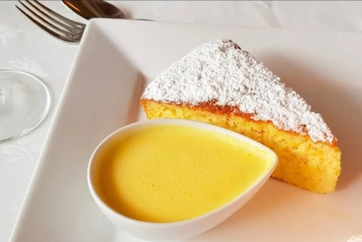 Pan de elote esponjoso con un twist de rompope ¡Imperdible!