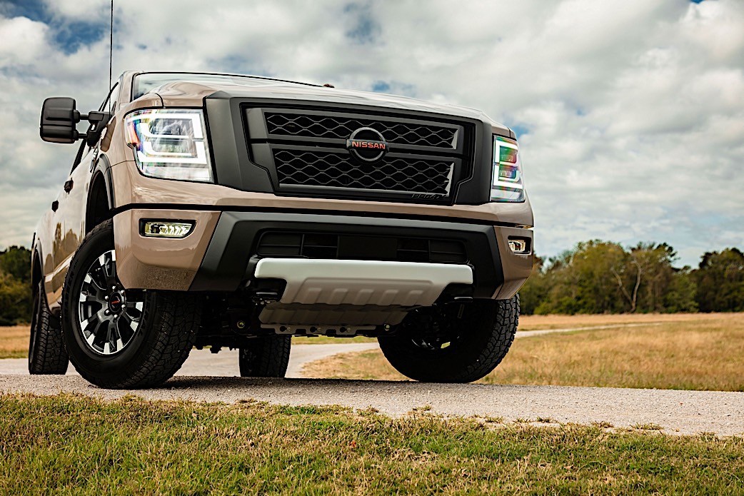 2020 Nissan TITAN XD (30)