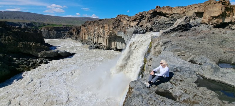 ISLANDIA, 21 DÍAS EN UN 2º VIAJE A LA TIERRA DEL HIELO Y FUEGO - Blogs de Islandia - 9/07/2025 REPETIMOS GODAFOSS ,ALDEYJARFOSS, PERÍMETRO DEL MYVATN Y GRJOTAGJA (15)