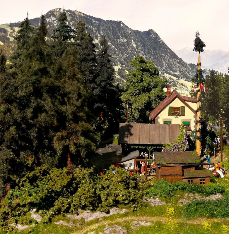 Maibaum Seite fest 2