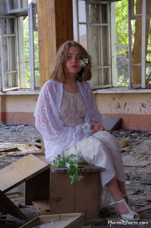 MarvelCharm_Nicolette-Ruins-027