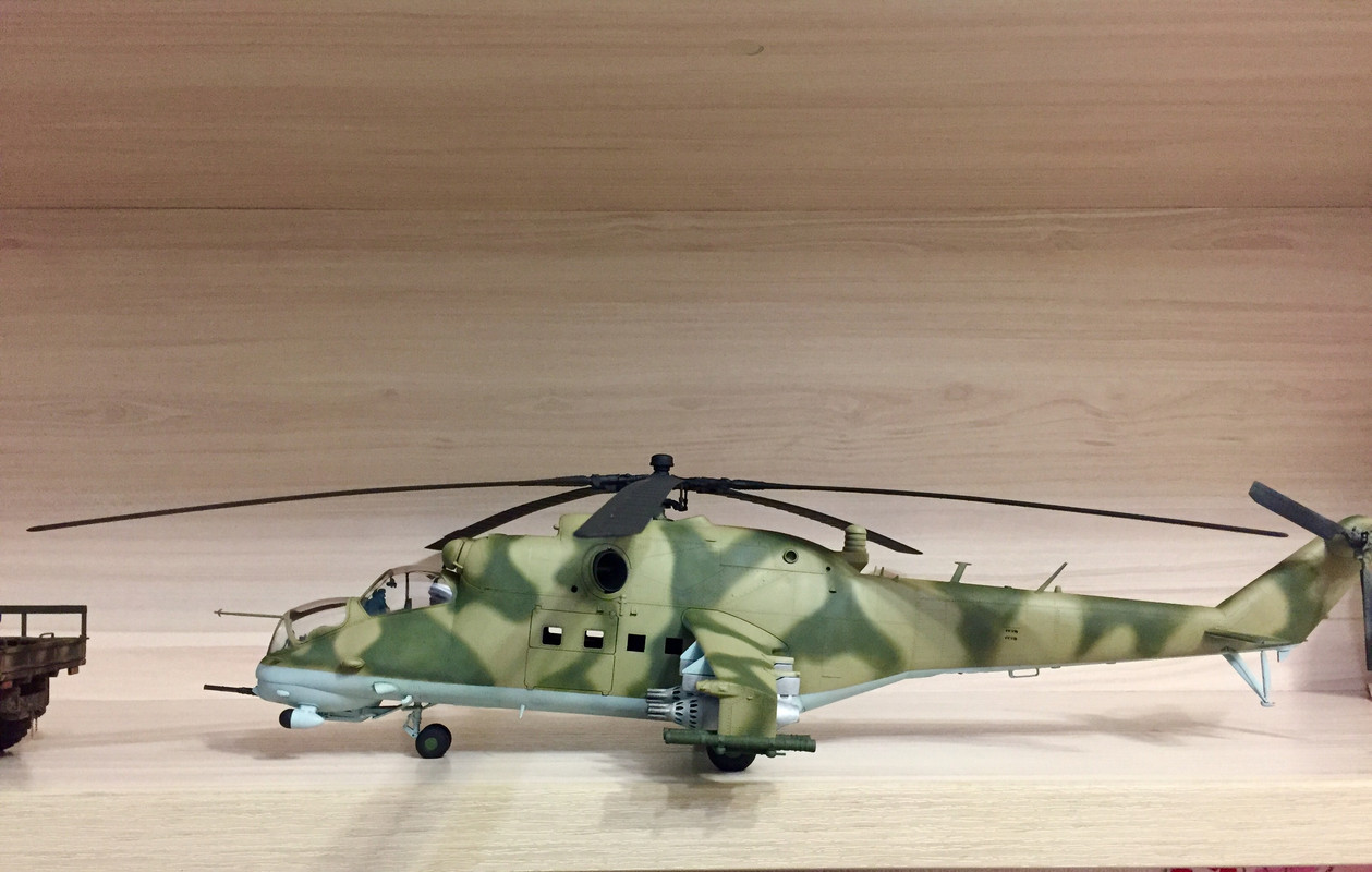 1B909053-3FE1-45D4-85B7-7779CC330DF4