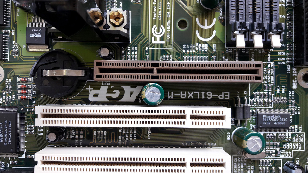 EPOX-EP-61LXA-M-P2-233-46