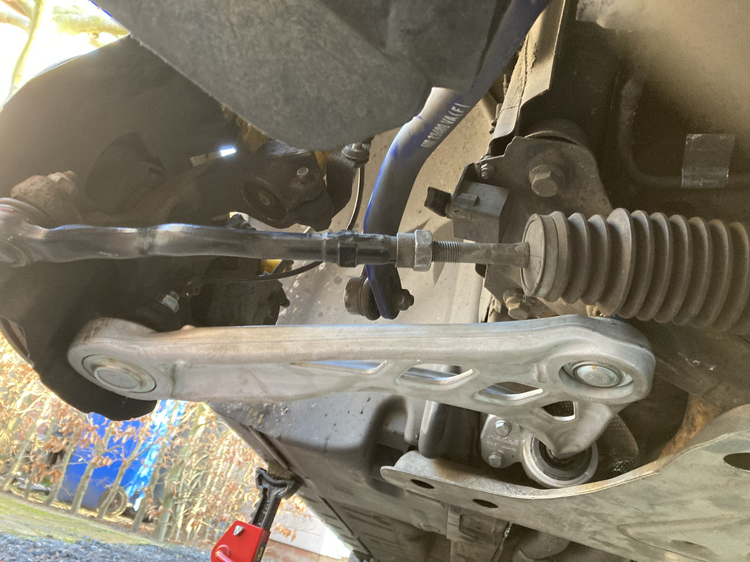 320B88A8-49AE-4803-9B07-89229C13F23A