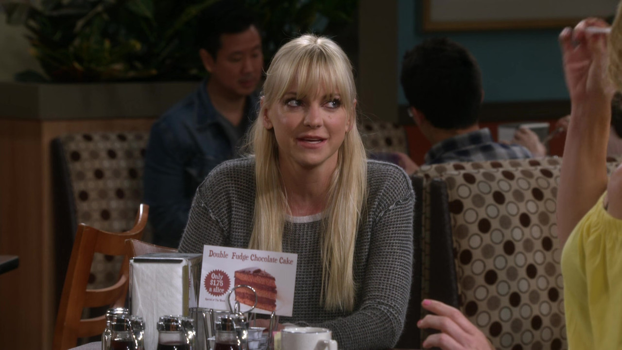 Mom (2013) - S05E01 - Twinkle Lights and Grandma Shoes (1080p WE