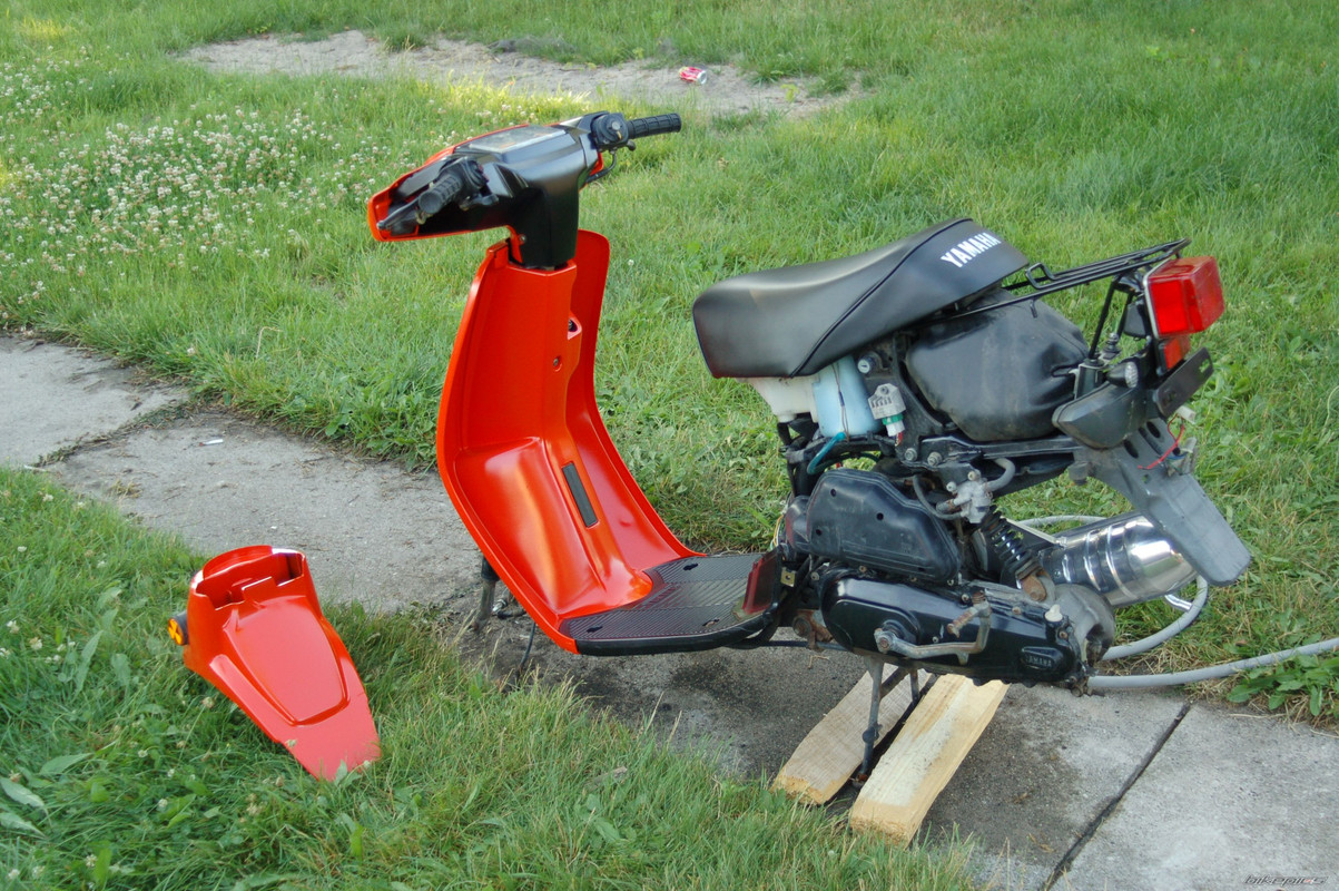 Yamaaha Razz 1999 Yamaha Razz Meets 2018 Roughhouse 50 | 49ccScoot.com Scooter Forums