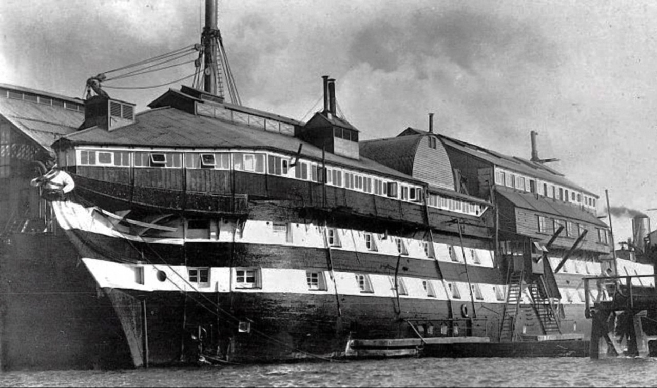 HMS Hindostan как HMS Fisgard III в Хардуэе, Госпорт, сентябрь 1914