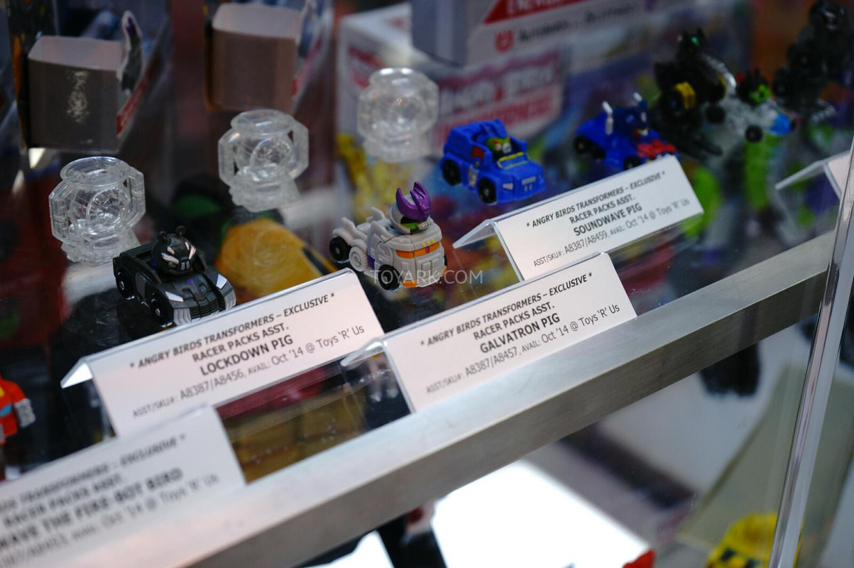 SDCC-2014-Angry-Birds-Transformers-010_140616783