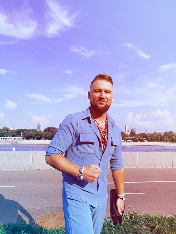 E69CC7BA-A94E-40B4-BAA1-1E38855D00F6