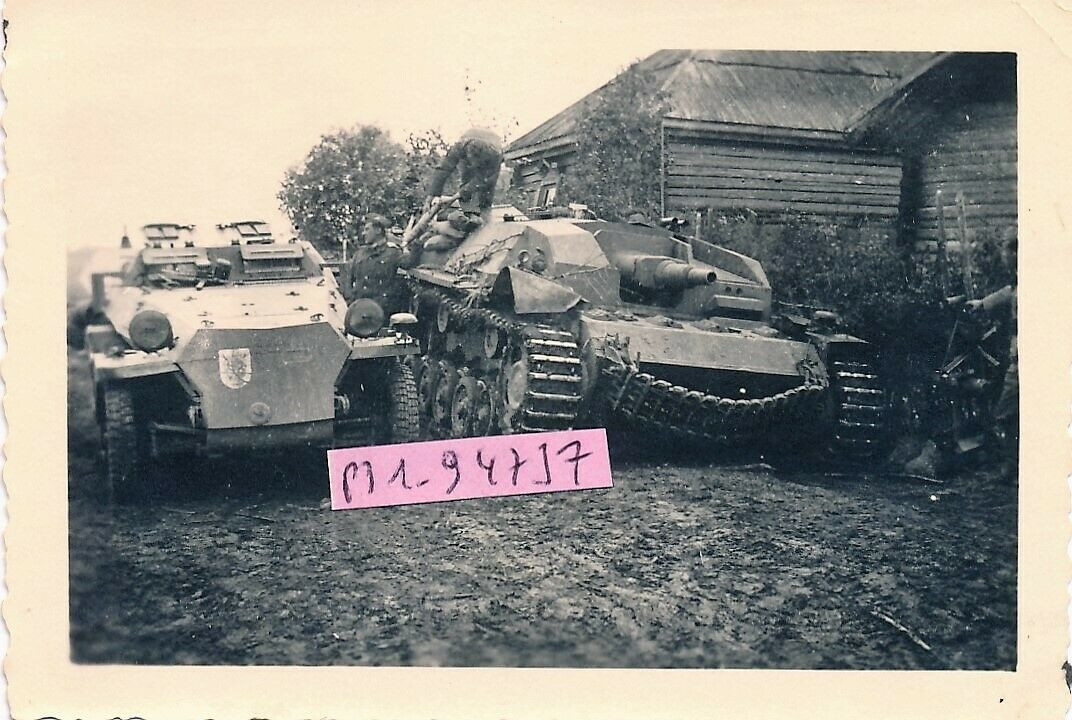 Sd.Kfz   Sturmgeschütz III wird aufmunitioniert RUSSLAND