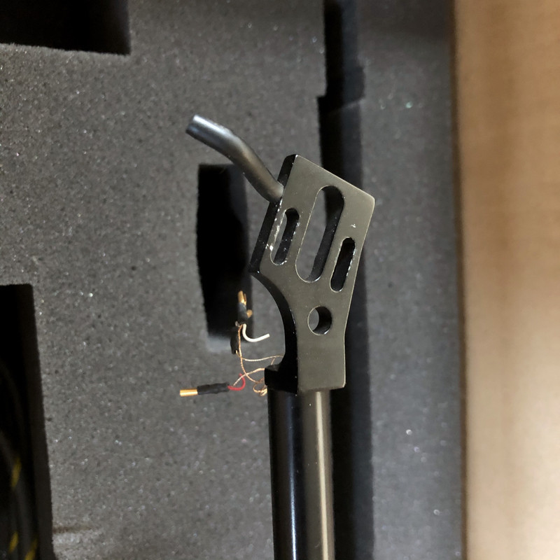 F7526D59-9FD2-47FB-925C-BFE5AD4AAFFD