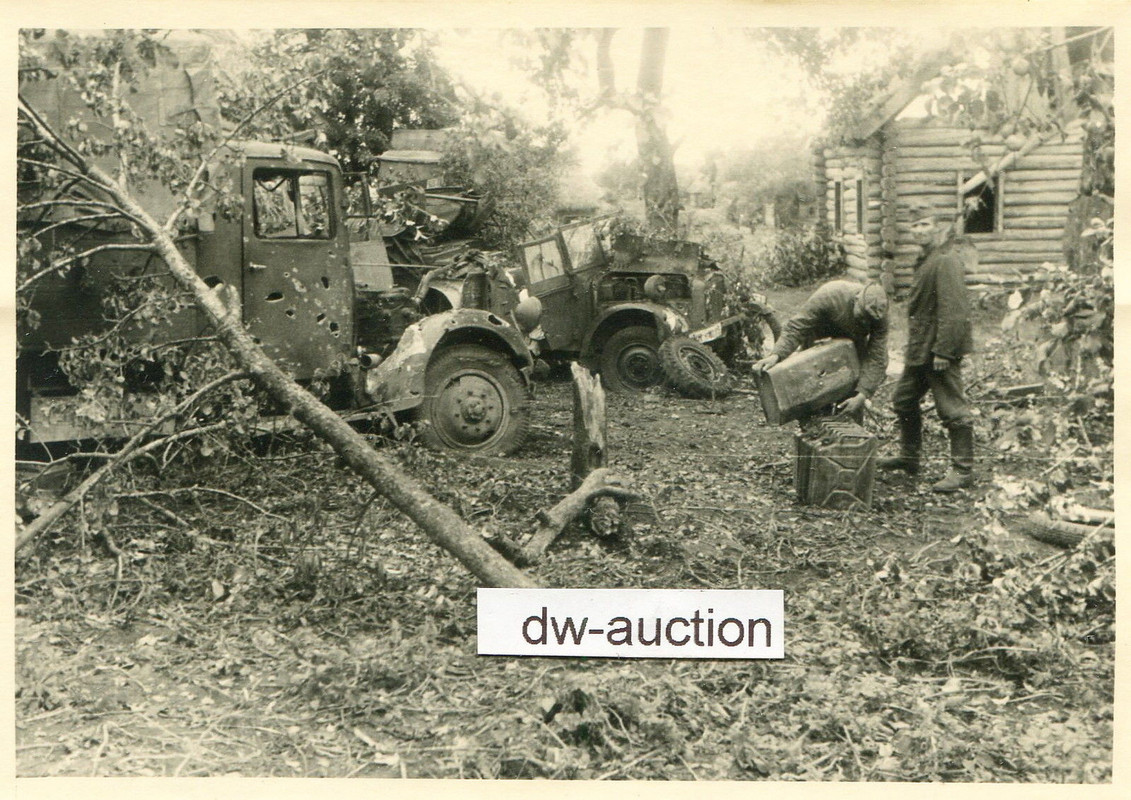 Ukraine , zerstörte Fahrzeuge in Babykino