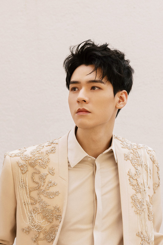 006DurXoly1he33n7vqhej31zv2zrb2a