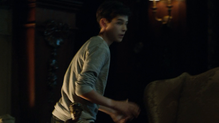 Gotham.S02E01.L.ascesa.dei.cattivi.BDRip.ITA.ENG.x264-BlackBit[screenshot 7]