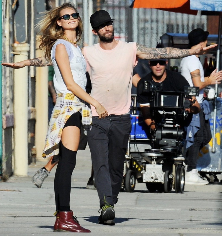 Prinsloo filming a music video