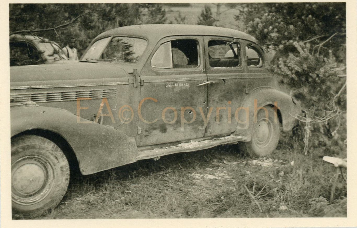 PKW Auto Wagen Kübelwagen Artillerie Abteilung 4