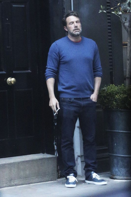 aflac 73e020f56c4a86221823bc32113b4316d2 25 ben affleck sad smoke 2x w710