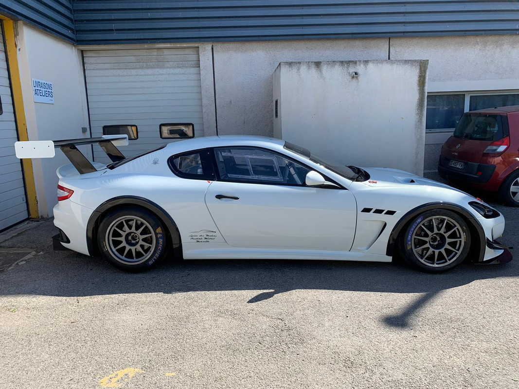 BBC0D069-8B52-4E33-905A-B7B8AE8A066D