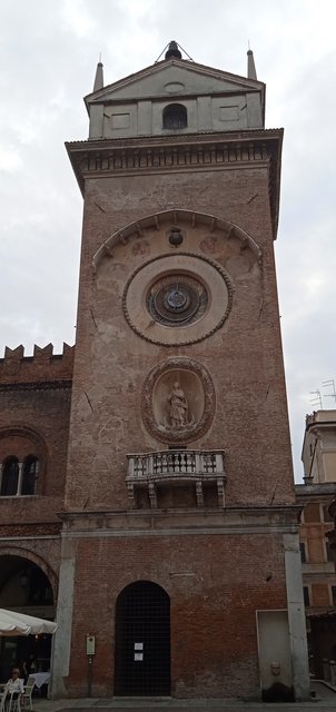 Pizcas de arte en Venecia, Mantua, Verona, Padua y Florencia - Blogs of Italy - Mantua, La Cámara de los esposos, Verona y dormir en Florencia. (17)