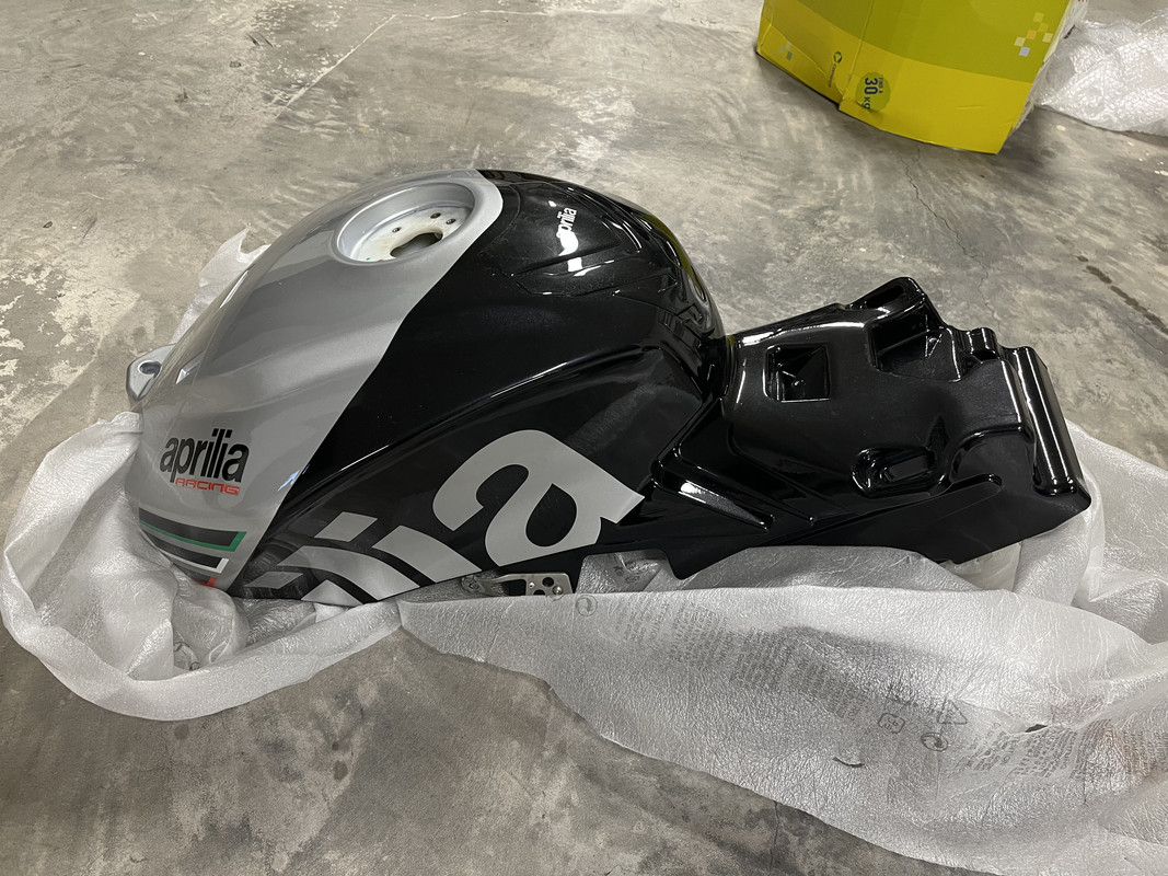 55A7ED49-ACB8-4A85-AC7E-B63F1A100365