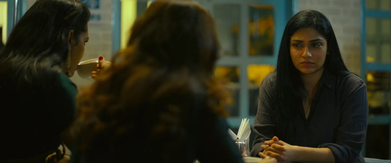 Dheeram 2025 WebRip [Hindi + Malayalam] 480p 720p ESub Screenshot