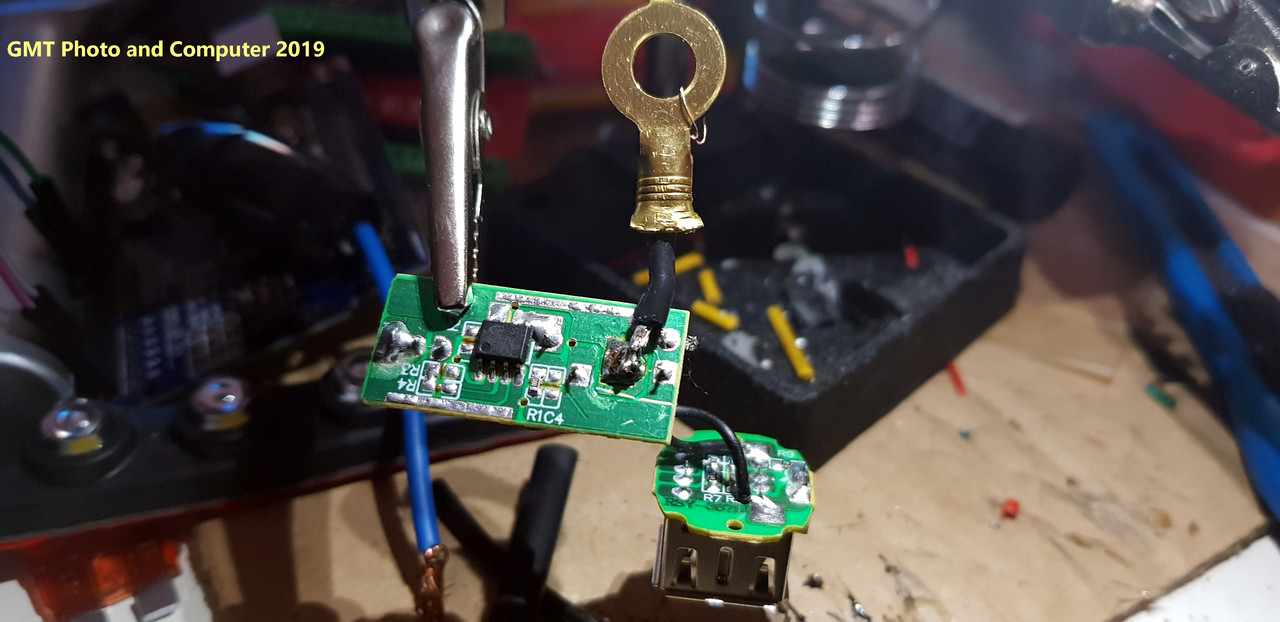 Suzuki Vitara 97 - collegamenti elettrici Plafoniera Led e USB 0