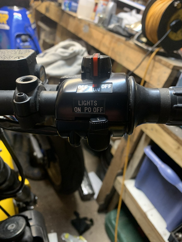 B341FEF1-6E9C-44A4-BD1D-9352054D952D