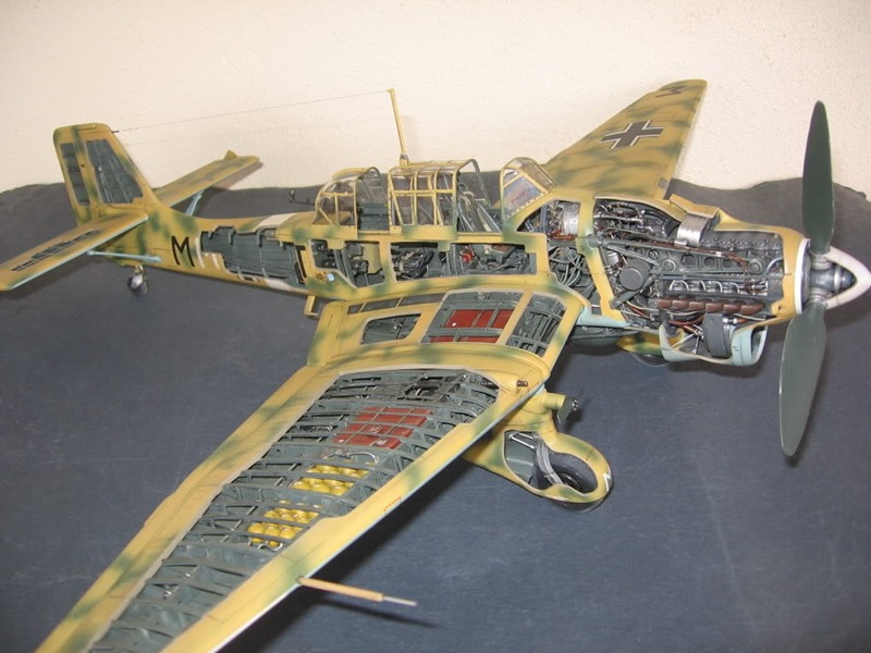 stuka001.jpg