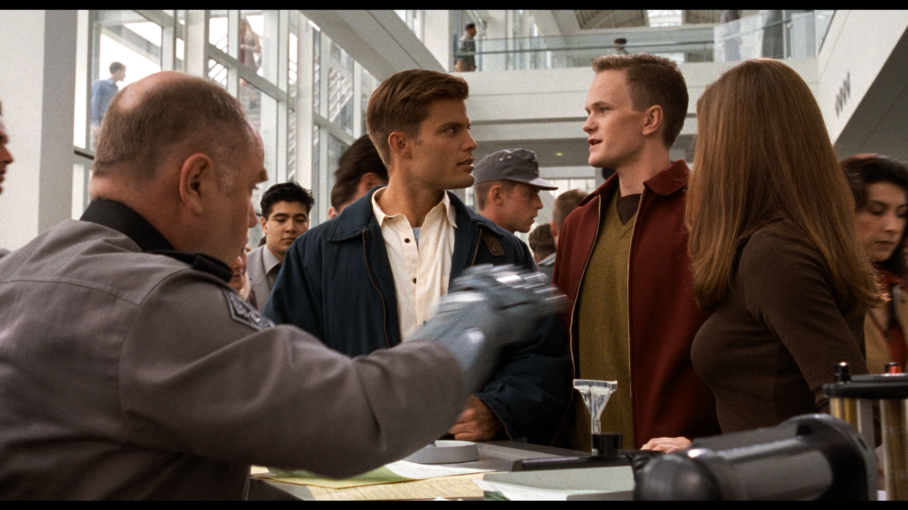 Starship.Troopers.1997.2160p.UHD.BDRemux.TrueHD.Atmos.7.1.HYBRID.DoVi.mkv_001859.022