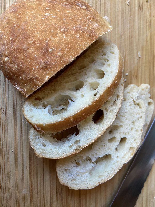 F141B052-6C8B-4B83-9351-66941068084E