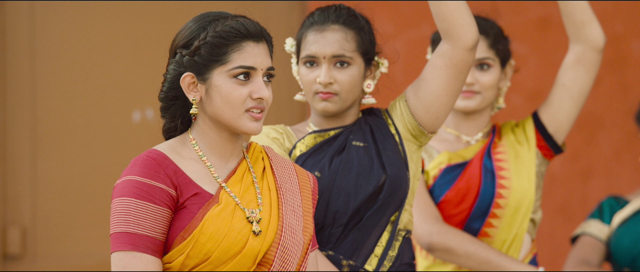 Nivetha Thomas- [SNASP] Busty ASS & Navel Sip scene -Ninnu Kori  (57)