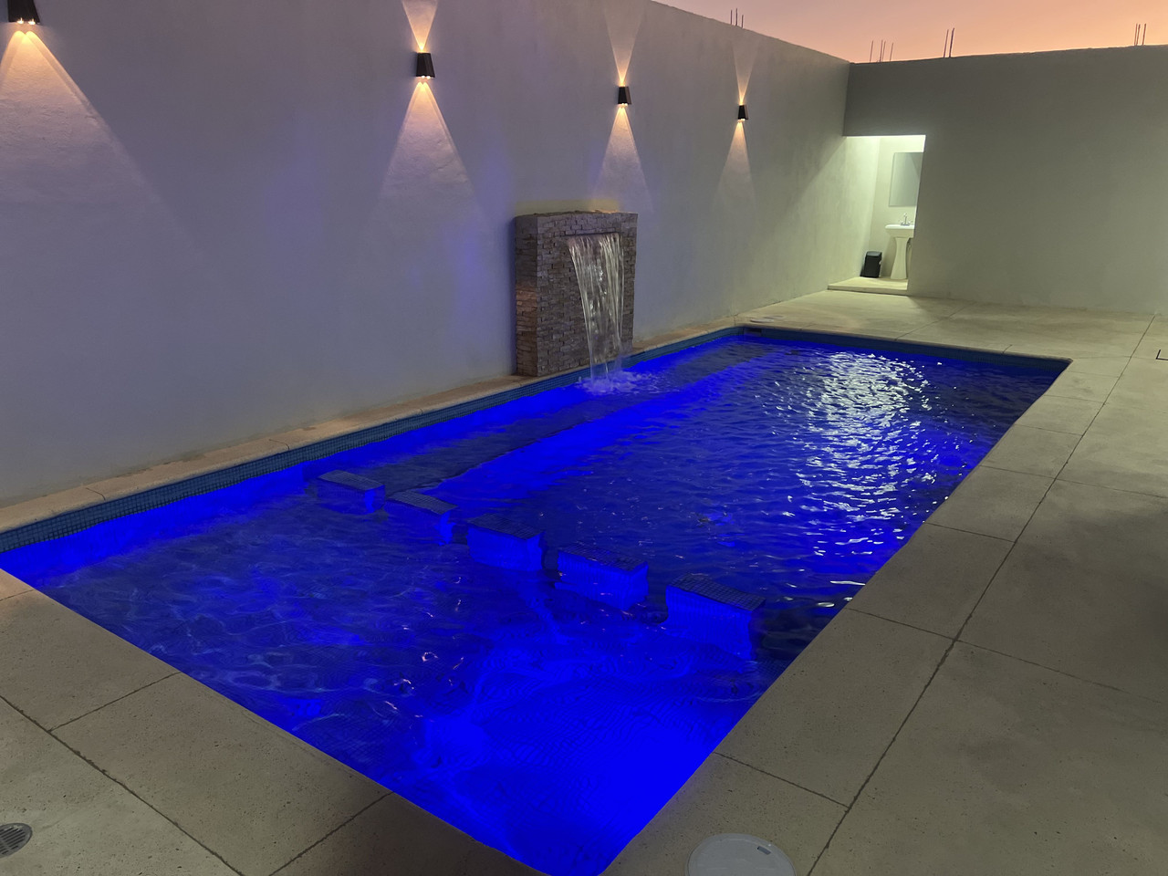 Casa Copal Alberca Noche