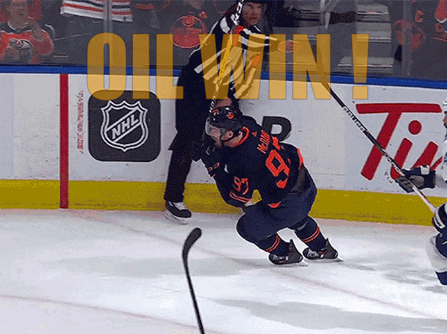 https://i.postimg.cc/x1c3Wxgq/connor-mcdavid-hockey-1.gif