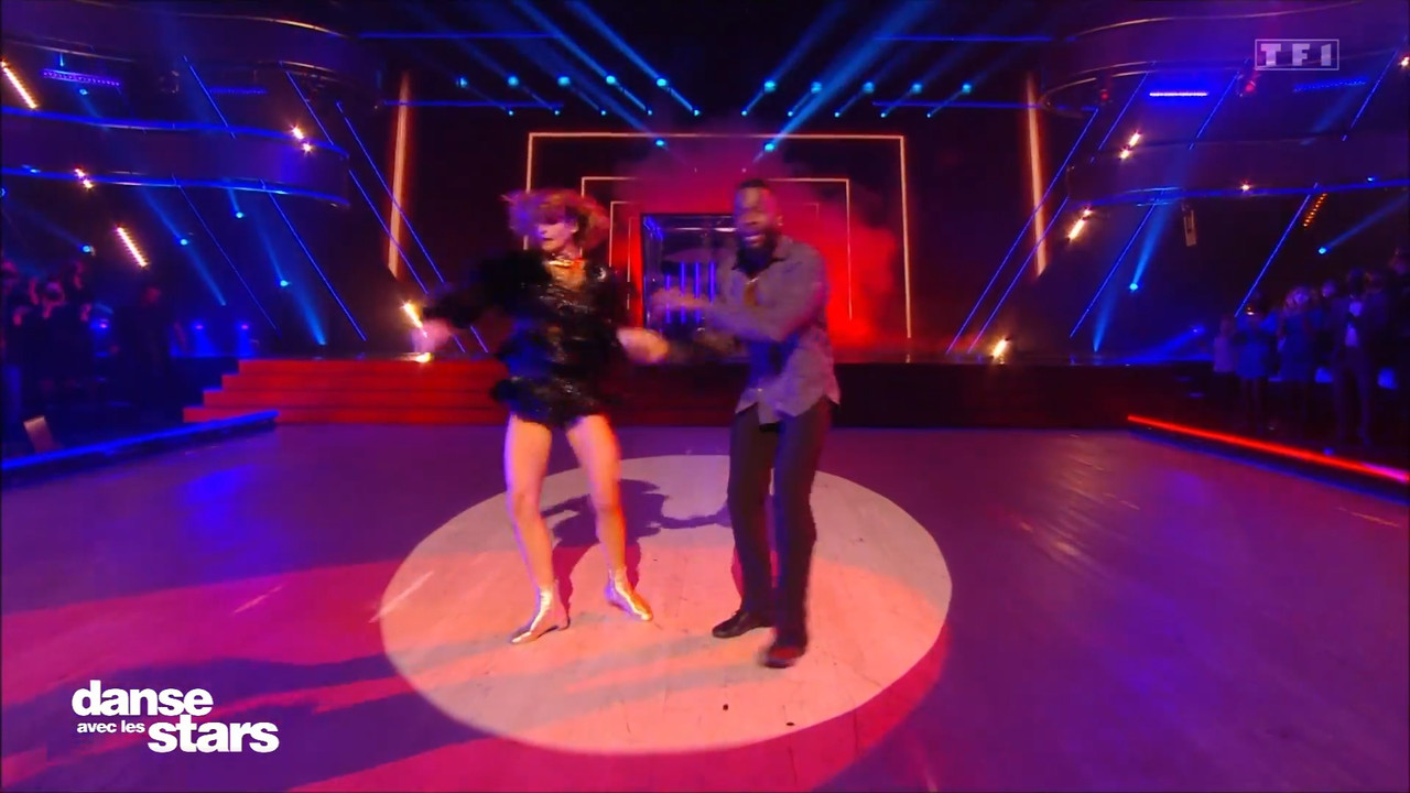 2021-11-12_21_05_TF1_Danse-avec-les-stars.mp4_snapshot_22.32.424
