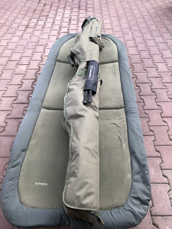 FF03B867-A113-4C18-8D38-B0C073A48832