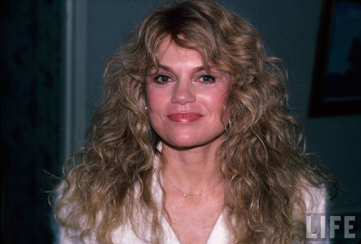 Dyan_Cannon_a21