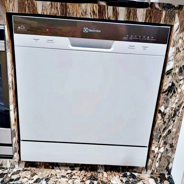 Lava-louças Electrolux LL08B – 8 Serviços