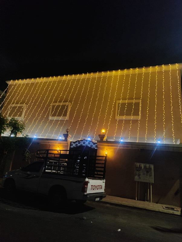 تأجير لمبات زينة – عقود إنارة للمناسبات والاحتفالات