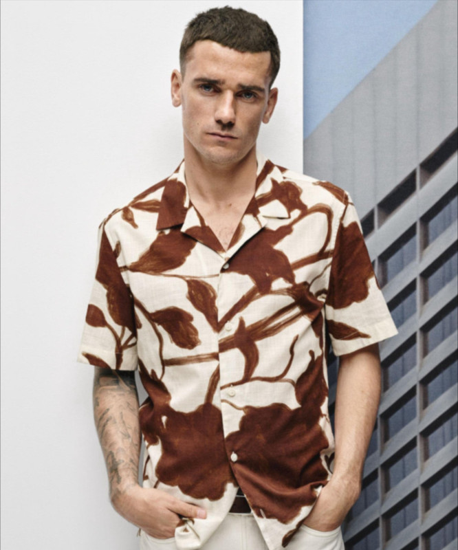 Antoine Griezmann volto di Mango Man anche per la SS23 