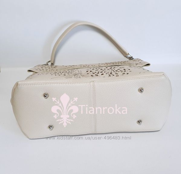 544811_20190201082302_4035_600x600