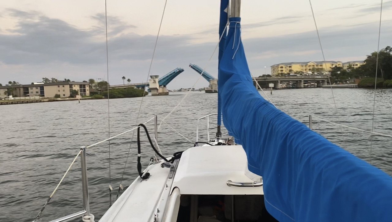 1C32EC62-CE49-4CBC-81E5-D9D30F04F3CA