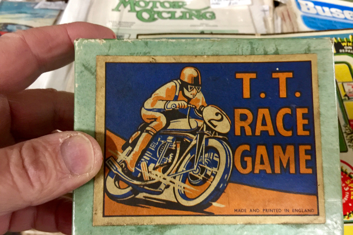 D6FE9A81-E0C3-4D84-BB11-55D18E234391