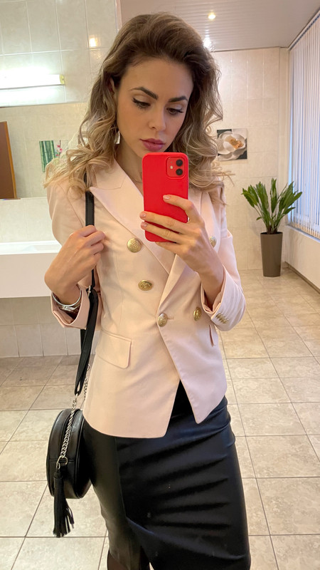 C4321C3D-E88A-4B0E-AF44-52771E3779CA