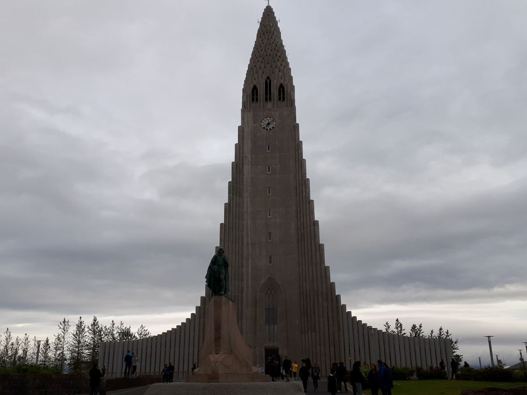 48-Reykjavik-Biserica Hallgrímskirkja