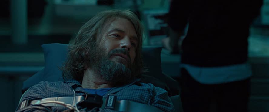 Kevin Costner in Criminal (2016)