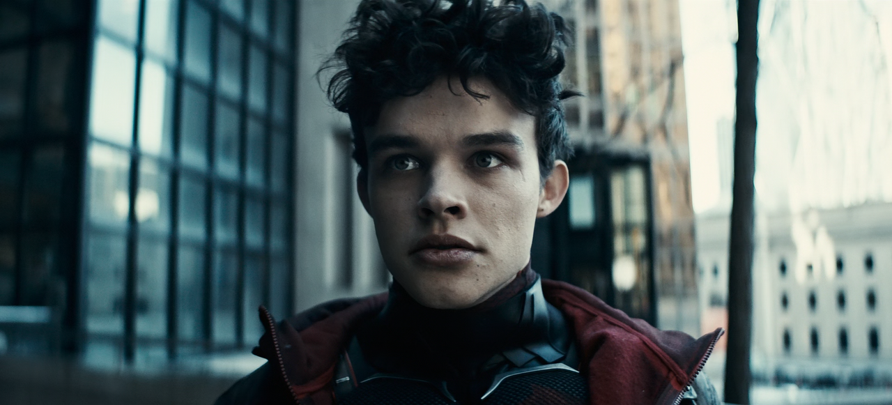 Titans.S03E12.Prodigal.1080p.10bit.HMAX.WEB-DL.DD5.1.HEVC-Vyndros.mkv_snapshot_24.15_[2021.10.15_08.