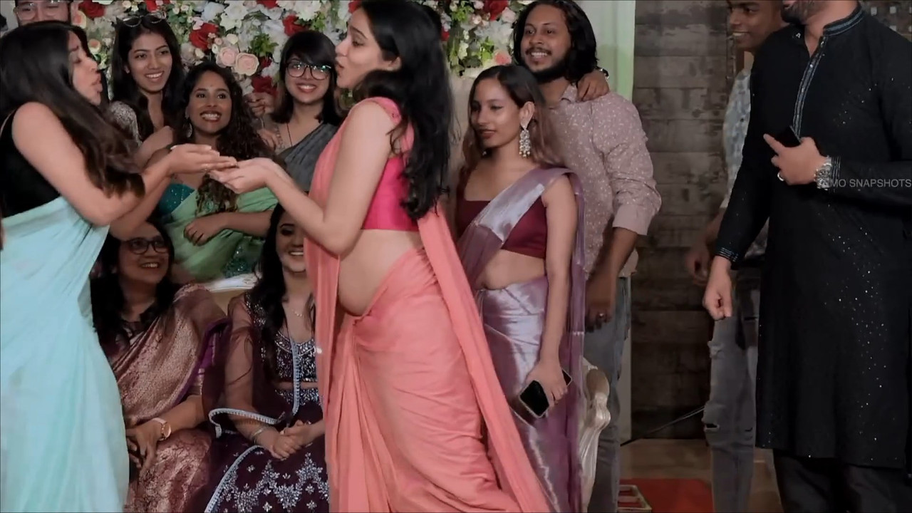 Sana Althaf Sexy navel and Belly show in pink saree.mp4_snapshot_00.06.548